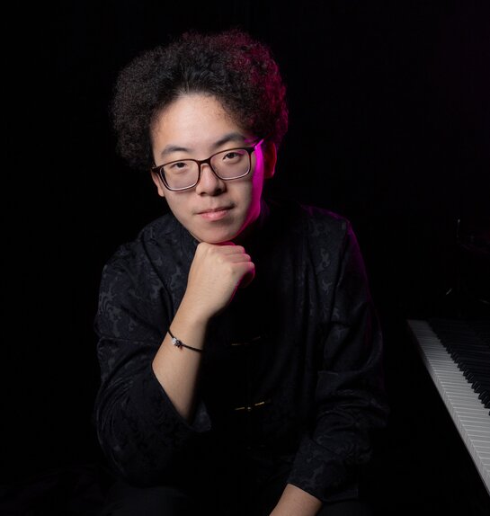 Yifan Wu