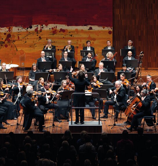 Tiroler Symphonieorchester Innsbruck & Dirigent Ainārs Rubiķis