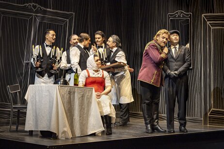 Jakob Nistler (Wirt), Bernarda Klinar (Octavian), Johannes Maria Wimmer (Ochs), Jason Lee (Valzacchi), Chor
