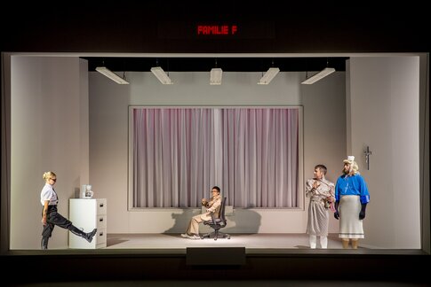 Ulrike Lasta als Bob, Daniela Bjelobradić als Professor F, Kristoffer Nowak als Mary, Philipp Rudig als Anne