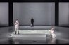 Jacob Phillips (Onegin), Eleonore Bürcher (Sie) & Marie Smolka (Tatjana)