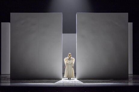 Marie Smolka (Tatjana) | © Birgit Gufler