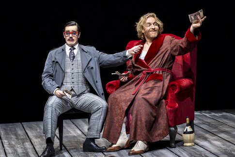 Jacob Phillips (Ford), Johannes Maria Wimmer (Falstaff)
