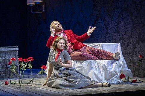 Cristiana Oliveira (Alice Ford), Johannes Maria Wimmer (Falstaff)