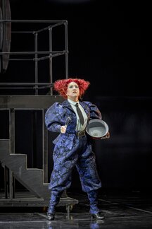 Jennifer Maines (Frau Pusebach)