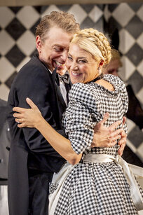 Erwin Belakowitsch (Leopold), Susanne Langbein (Josepha) | © Birgit Gufler Erwin Belakowitsch (Leopold), Susanne Langbein (Josepha) | © Birgit Gufler