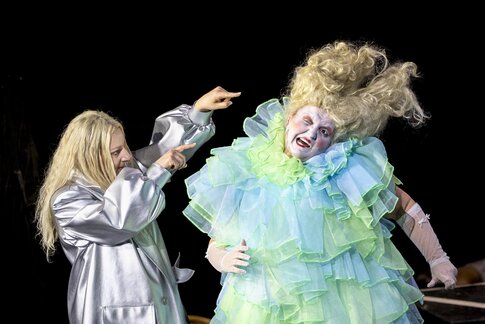 Marion Reiser (Merlin) & Petra Alexandra Pippan (Philidel)
