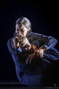 Liebesgesang. Mimi Doulton (SIE) & Benjamin Chamandy (ER) | © Birgit Gufler