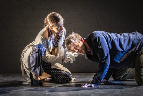 Liebesgesang. Mimi Doulton (SIE) & Benjamin Chamandy (ER)