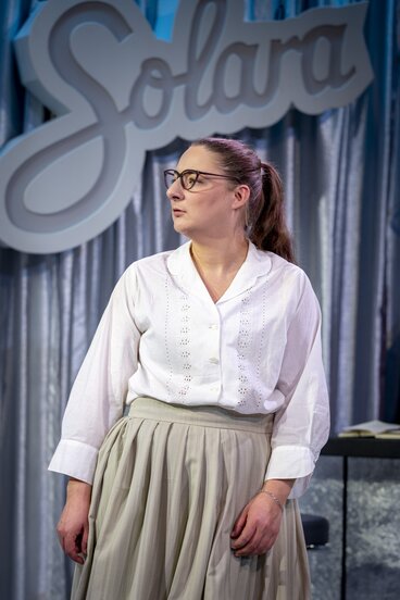 Marion Reiser (Elena)