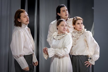 Stefan Riedl, Marion Reiser, Patrick Ljuboja, Marie-Therese Futterknecht | © Birgit Gufler Stefan Riedl, Marion Reiser, Patrick Ljuboja, Marie-Therese Futterknecht | © Birgit Gufler