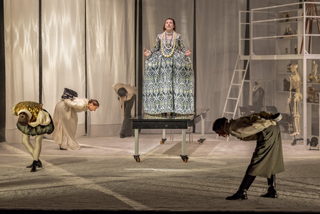 Julia Posch, Marion Reiser, Patrick Ljuboja, Stefan Riedl, Marie-Therese Futterknecht | © Birgit Gufler Julia Posch, Marion Reiser, Patrick Ljuboja, Stefan Riedl, Marie-Therese Futterknecht | © Birgit Gufler