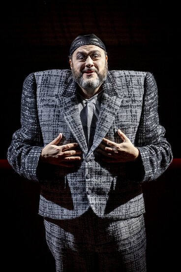 Pagliacci: Aris Argiris (Tonio)
