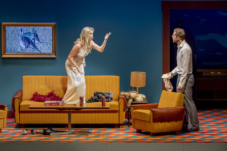 Von heute auf morgen: Mojca Erdmann (Die Frau) & Benjamin Chamandy (Der Mann) | © Birgit Gufler Von heute auf morgen: Mojca Erdmann (Die Frau) & Benjamin Chamandy (Der Mann) | © Birgit Gufler