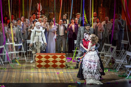 Pagliacci: Jason Lee (Peppe), Aris Argiris (Tonio), Xavier Moreno (Canio), Marie Smolka (Nedda) & Chor | © Birgit Gufler
