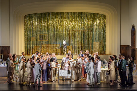 Pagliacci: Milo Jaindl (Kind) & Chor | © Birgit Gufler