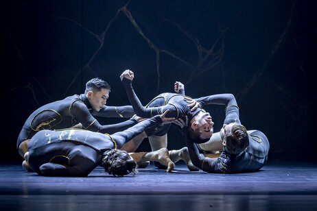 Yi Yu, Antonio Tafuni, Iliano Tomasetto, Eskil Dorrepaal / Unfamiliar Connections