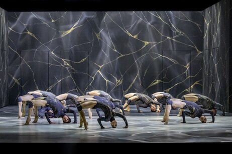 Ensemble / Unfamiliar Connections