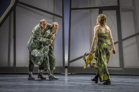 Patrick Ljuboja (Simon), Florian Granzner (Peter), Marie-Therese Futterknecht (Mina) | © Birgit Gufler