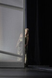 Marie-Therese Futterknecht (Mina)
