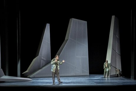 Patrick Ljuboja (Simon), Florian Granzner (Peter) | © Birgit Gufler
