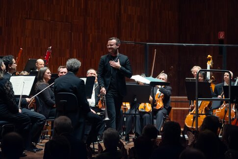 5. Symphoniekonzert_Simon Höfele_03