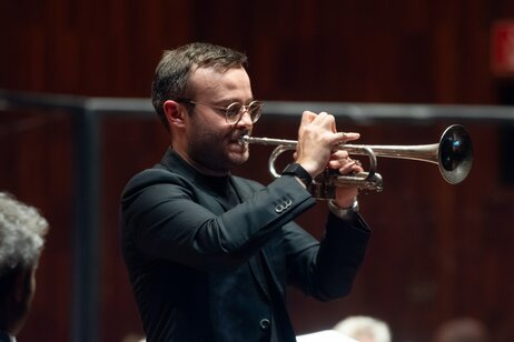 5. Symphoniekonzert_Simon Höfele_04 | © WE FEEL