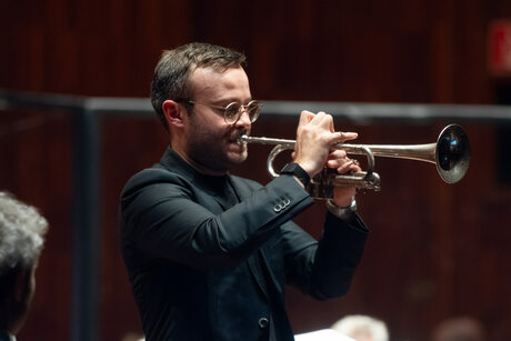 5. Symphoniekonzert_Simon Höfele_04 | © WE FEEL