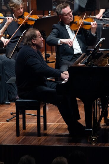 8. Symphoniekonzert_Tzimon Barto_01 | © WE FEEL