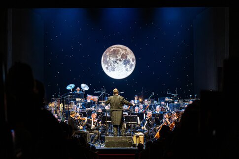 Another Night at the Movies_05