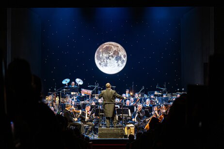 Another Night at the Movies_05