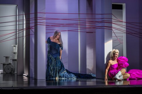 Anna Gabler (Ariadne), Annina Wachter (Zerbinetta)