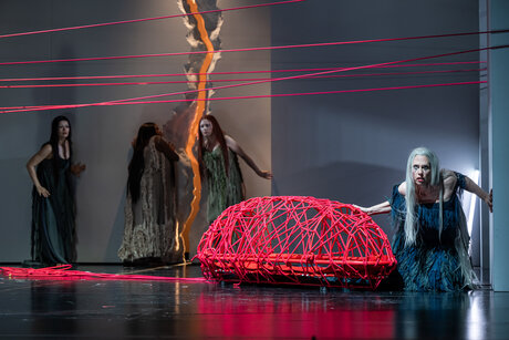 Anastasia Lerman (Echo), Abongile Fumba (Dryade), Hazel Neighbour (Najade), Anna Gabler (Ariadne) | © Toni Suter Anastasia Lerman (Echo), Abongile Fumba (Dryade), Hazel Neighbour (Najade), Anna Gabler (Ariadne) | © Toni Suter