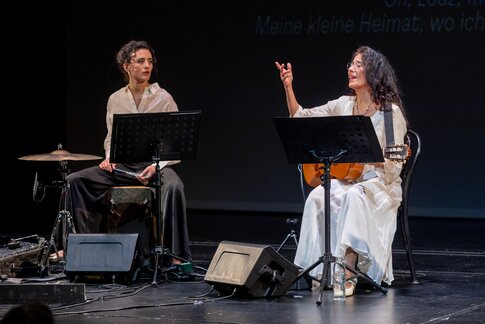 Jasmin Meiri-Brauer & Timna Brauer