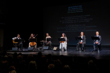 Jannis Raptis, Cristina Basili, Jasmin Meiri-Brauer, Timna Brauer, Marion Reiser & Kristoffer Nowak | © Victor Klein