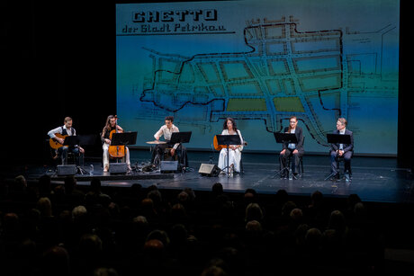 Jannis Raptis, Cristina Basili, Jasmin Meiri-Brauer, Timna Brauer, Marion Reiser & Kristoffer Nowak | © Victor Klein