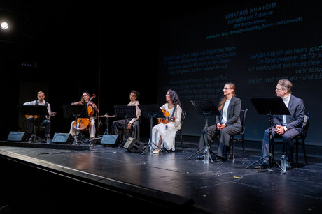Jannis Raptis, Cristina Basili, Jasmin Meiri-Brauer, Timna Brauer, Marion Reiser & Kristoffer Nowak | © Victor Klein