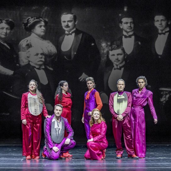 Marion Reiser, Philipp Rudig, Cansu Şîya Yıldız, Julia Posch, Sara Nunius, Christoph Kail, Tommy Fischnaller-Wachtler | © Birgit Gufler