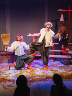 Max Gnant, Charlie Rackwitz, Nora Winkler | © Amir Kaufmann Max Gnant, Charlie Rackwitz, Nora Winkler | © Amir Kaufmann