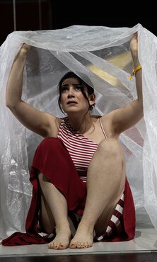 Laetitia Toursarkissian (Miranda)