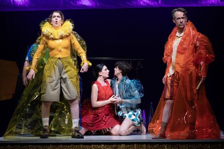 Marie-Therese Futterknecht (Aloisia), Laetitia Toursarkissian (Miranda), Tommy Fischnaller-Wachtler (Ferdinand), Kristoffer Nowak (Prospero)