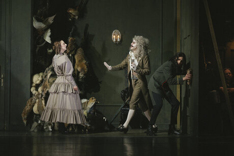 Marion Reiser (Contantia), Tommy Fischnaller-Wachtler (Monsieur Marquis), Florian Granzner (Titus Feuerfuchs) | © Marcella Ruiz Cruz