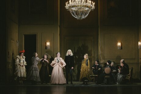 Laetitia Toursarkissian (Emma), Marion Reiser (Contantia), Kristoffer Nowak (Herr von Platt), Marie-Therese Futterknecht (Frau von Cypressenburg), Florian Granzner (Titus Feuerfuchs), Ulrike Lasta (Flora Baumscheer), Carlos la Cruz (Herr), Valentina Wackerle (Dame), Irene Licha (Dame), Peter Lechner (Herr), Maria Kröll (Dame)