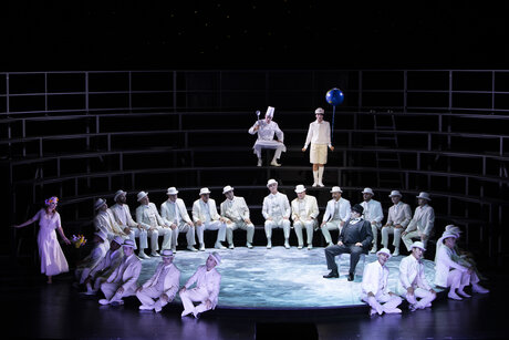 Hazel Neighbour (Etherea), Erwin Belakowitsch (Zauberlicht), Anastasia Lerman (Wunderkind), Florian Stern (Matěj Brouček) & Chor | © Wagner-Strauss Hazel Neighbour (Etherea), Erwin Belakowitsch (Zauberlicht), Anastasia Lerman (Wunderkind), Florian Stern (Matěj Brouček) & Chor | © Wagner-Strauss