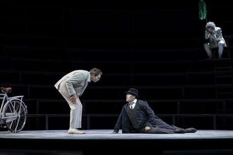 Alexey Sayapin (Sternfried), Florian Stern (Matěj Brouček) & Marcel Brunner (Mondkristan) | © Wagner-Strauss Alexey Sayapin (Sternfried), Florian Stern (Matěj Brouček) & Marcel Brunner (Mondkristan) | © Wagner-Strauss