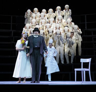 Hazel Neighbour (Etherea), Florian Stern (Matěj Brouček), Erwin Belakowitsch (Zauberlicht) & Chor