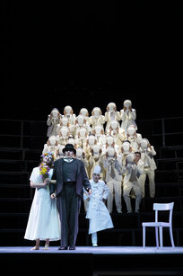 Hazel Neighbour (Etherea), Florian Stern (Matěj Brouček), Erwin Belakowitsch (Zauberlicht) & Chor | © Wagner-Strauss Hazel Neighbour (Etherea), Florian Stern (Matěj Brouček), Erwin Belakowitsch (Zauberlicht) & Chor | © Wagner-Strauss