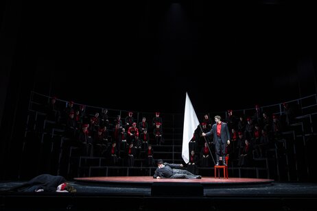 Hazel Neighbour (Kunka), Florian Stern (Matěj Brouček), Alexey Sayapin (Peter) & Chor