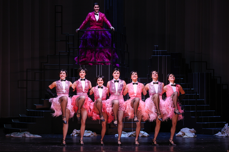 Bernarda Klinar (Orlofsky), Bernadette Müller (Ida), Tänzerinnen