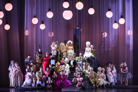 Ensemble, Chor, Tänzerinnen